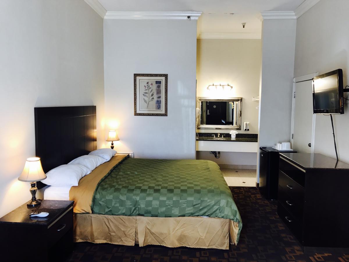 Castaic Inn Six Flags Valencia מראה חיצוני תמונה