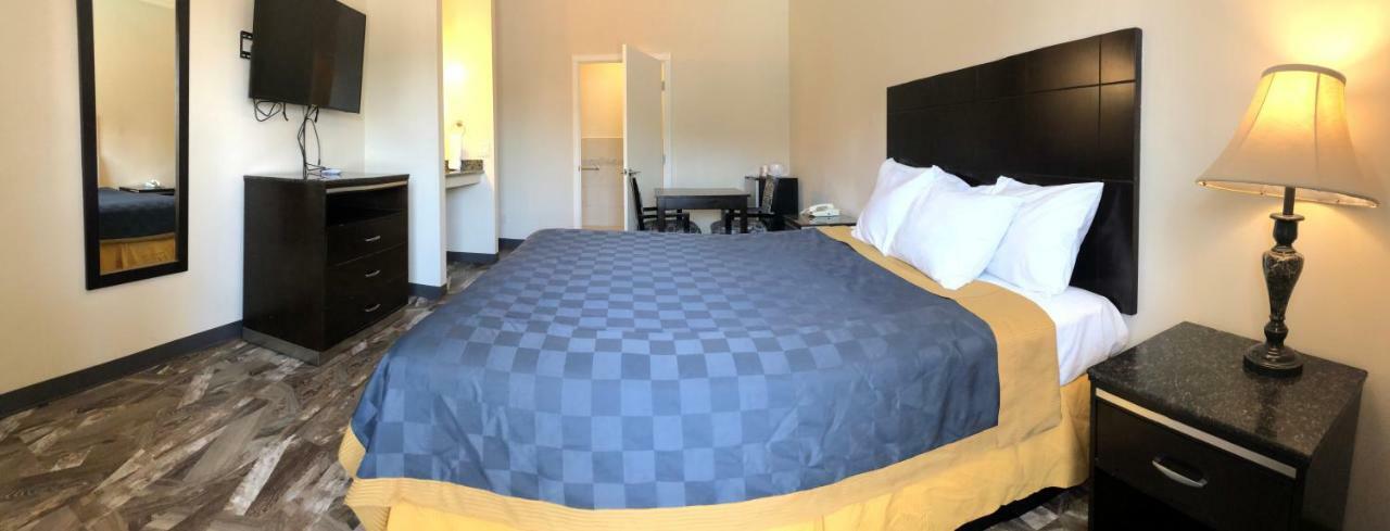 Castaic Inn Six Flags Valencia מראה חיצוני תמונה